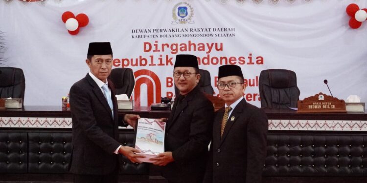 Seluruh Fraksi DPRD Bolsel Terima Rancangan KUA Dan PPAS 2026