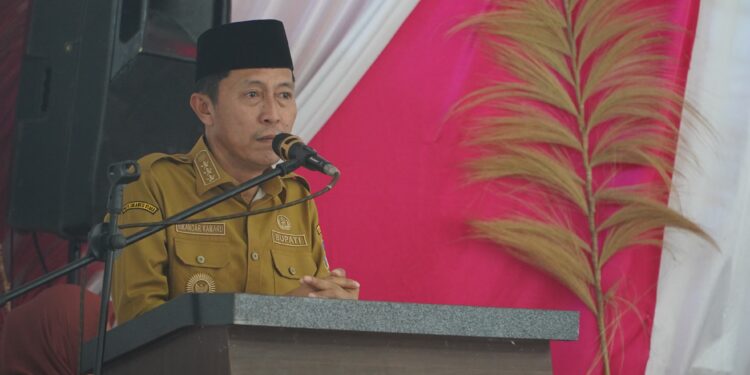 Tradisi Mopotolungo wau To’opu Sambut Camat Baru: Bupati Bolsel Minta Warga Tegur Adiknya Jika Salah