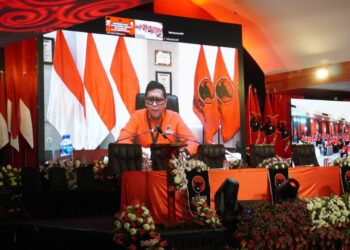 Hasto Kristiyanto Kembali Kukuhkan Iskandar-Deddy Pimpin PDI Perjuangan Bolsel