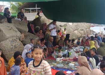 Tradisi Doa Mandi Syafar di Momalia I, Camat Posigadan Tekankan Kebersamaan